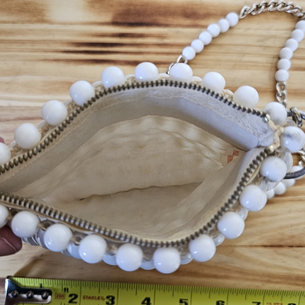 Vintage 1960's Lucite Plastic Beaded MCM Mod Minimalist Purse - Picture 4 of 5